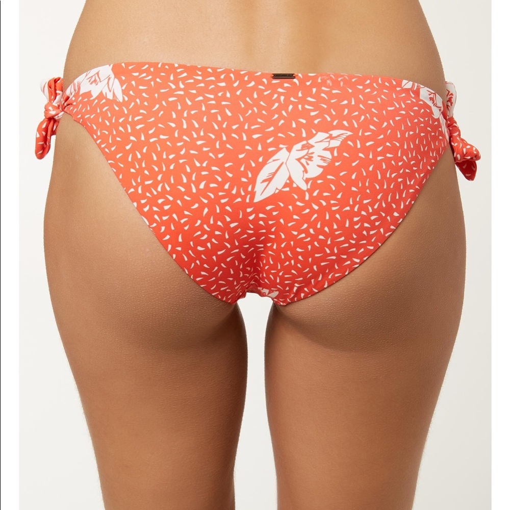 O’Neill Bikini - Picture 8 of 8